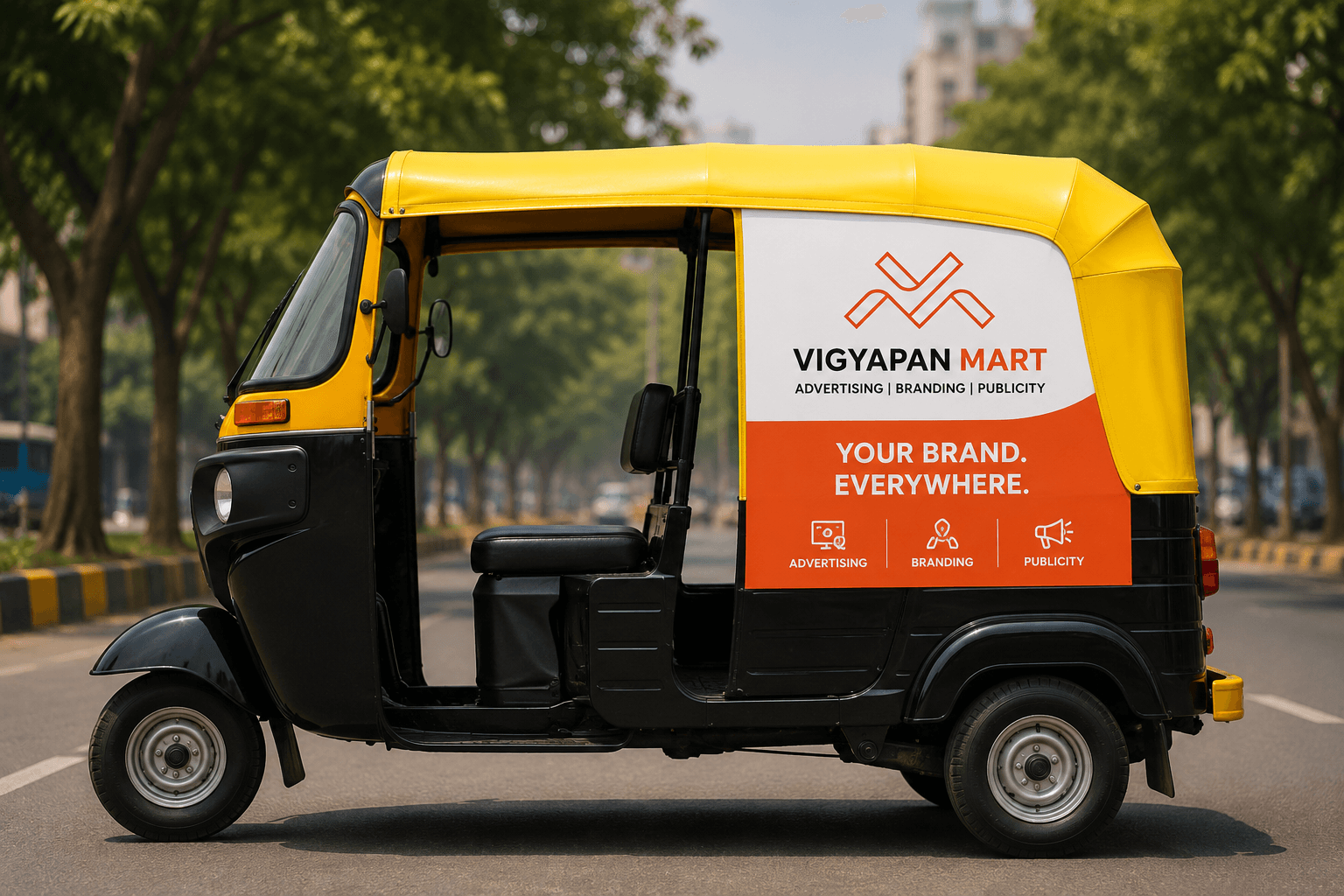 Auto rickshaw marketing showcasing hyper-local OOH advertisement targeting local customers with Vigyapan Mart advertising solutions
